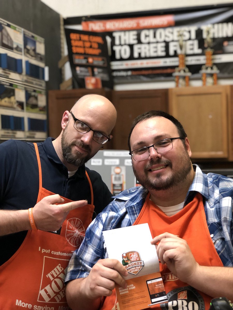 PJAdams2's tweet photo. Congrats to PASA Todd on his first Homer Milestone! @Jrp110371 @defranco1586 @Mikesteele0122 @GardnerD187 @kelly_broyles https://t.co/abZYIMBK5U