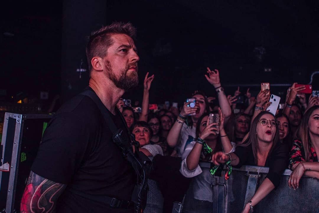 melocosubcub's tweet photo. Regrann from @noregrets_noexcuses_  -  workwise.. thx to @domiwizzl 
#tour2019 #melancholicparadise #tokiohotel #work #personalsecurity #bandsecurity #defcon #madrid #spanien #tourlife #showtime #bearded #tattoed #beardedandtattooed   https://t.co/C7BffDkqJO https://t.co/NFmzIrppiC