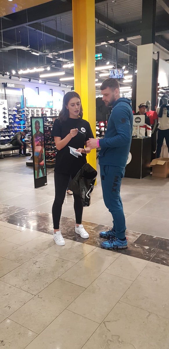 Flopromotions's tweet photo. Our promotional models Liv and Rebecca were at Bradford’s JD sports store this week for their studen event for our fab client @RWDstreetteam 🙌🏻 #Eventstaff #Staffingevents #Eventprofs #flopromotions #promotionamodels #Staffingagency #Instorepromo https://t.co/ZrkLi5cV7s