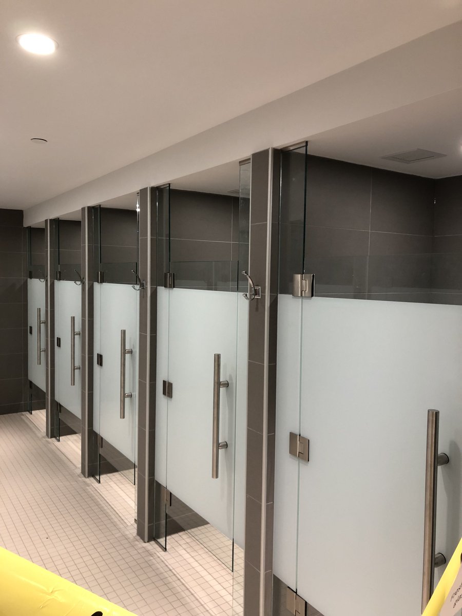 InKanGroup's tweet image. Digitally Printed Ceramic Shower stalls supplied by @InKanGroup #digital ceramic printing #Tecglass #InKan