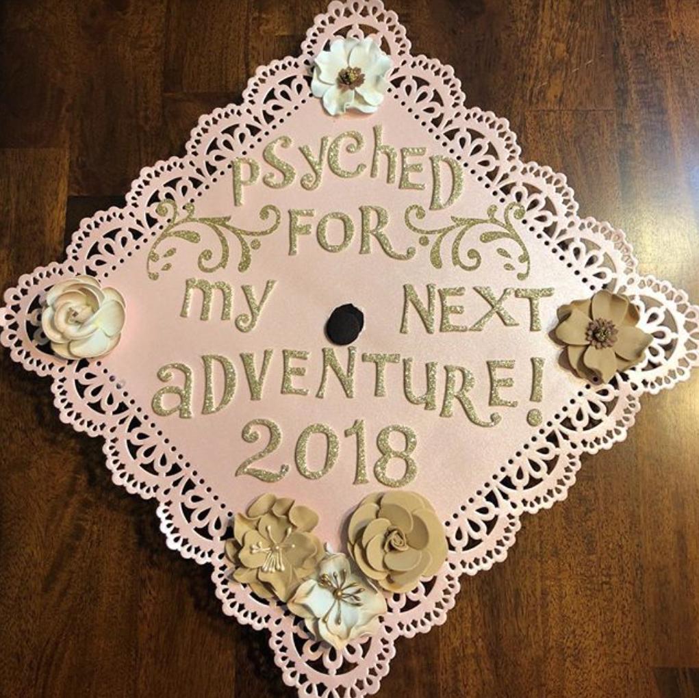 AdelphiU's tweet image. Join us in our yearly celebration leading up to commencement by sharing your decorated grad cap with us! Use the hashtag #AdelphiGradCaps19 so we can take a look at them! 🎓