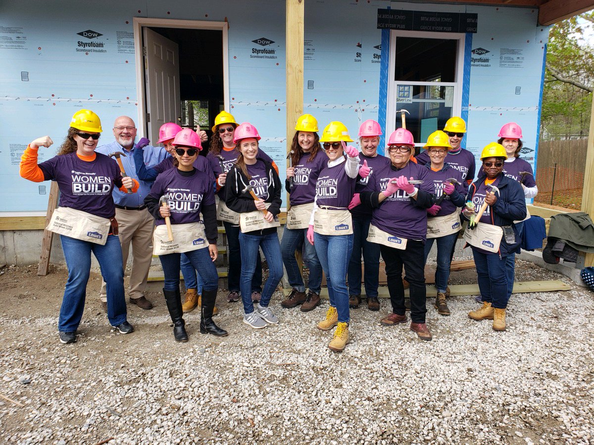PSEGLI's tweet photo. As part of @Habitat_org 12th annual #NationalWomenBuildWeek and in cooperation with @HabitatSuffolk, more than 40 women from #PSEGLI #volunteered to help build a new home in #MasticBeach!
Details: https://t.co/YjauIfOfyf https://t.co/qzF5MV8BCr