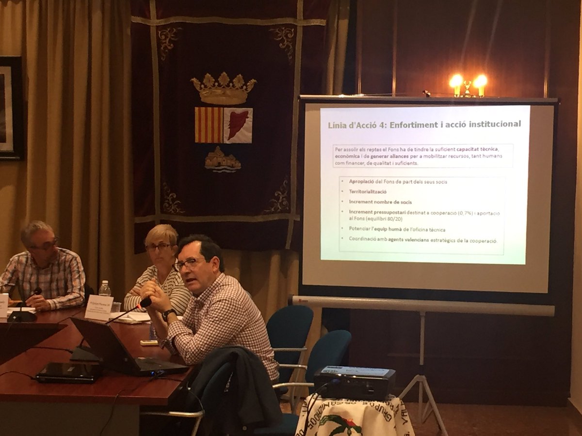 📑Pla Estratègic 2019-2022 amb lema "Sumem per transformar" de <a href="/fonsvalencia/">Fons Valencià per la Solidaritat</a> és "fulla de ruta de l’entitat amb procés de reflexió i construcció on participen regidors, alcaldes, tècnics municipals, socis de països 🌏 amb que col·labora Fons com <a href="/dipvalencia/">Diputació de València</a> <a href="/dipcas/">Diputació de Castelló</a> <a href="/Dialoguia/">Dialòguia</a>