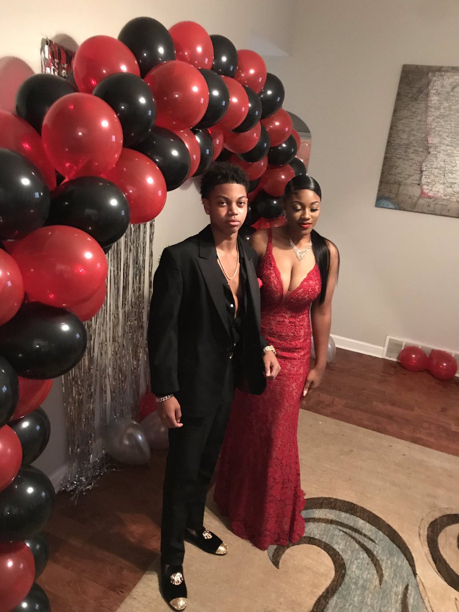 MProm2k19's tweet photo. @kyndaee  ❤❤❤  #sorry4theWAYt https://t.co/WE5CoLFZPd