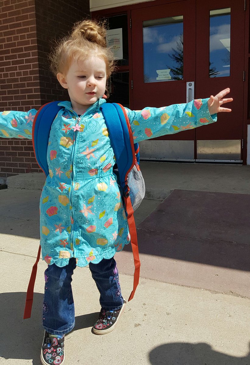 Safimod's tweet photo. My little princess started Pre-K today, and I legit don't know how I feel about it. Wasn't ready to let this one grow up, but she's doing it anyways! Love you, sweetie!

Why did you let her grow up @krystal_safinuk? 

#MomsCrying https://t.co/qt47YdPeXW