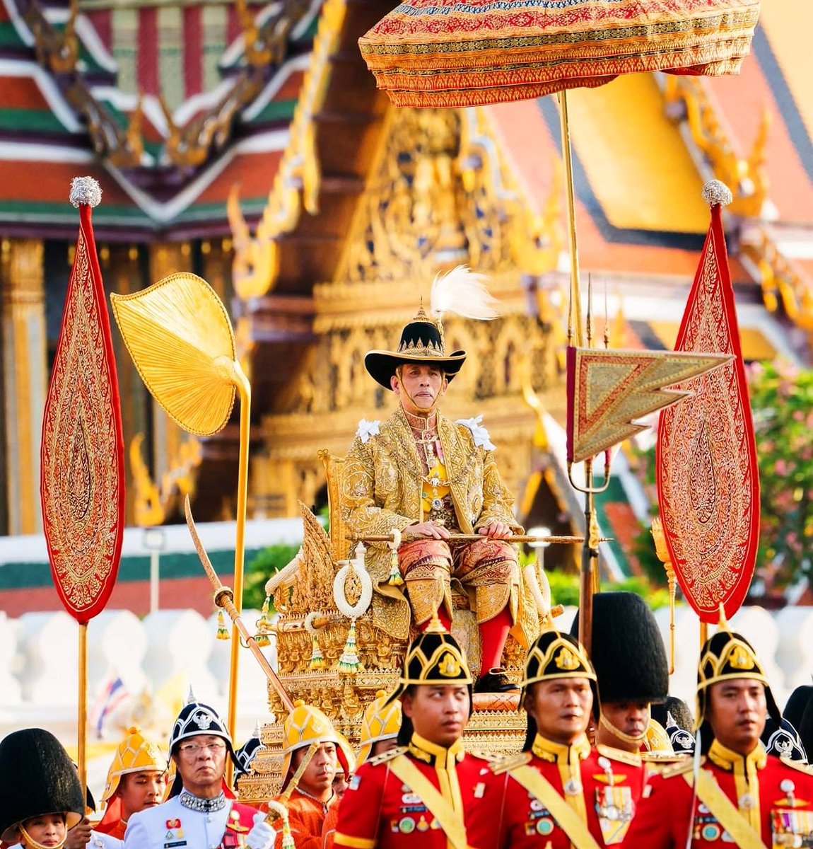 Godji0481's tweet photo. ขอพระองค์ทรงพระเจริญยิ่งยืนนาน
🙏 💛 🇹🇭
#รัชกาลที่๑๐ #ทรงพระเจริญ
#พระราชพิธีบรมราชาภิเษกรัชกาลที่๑๐
#พระราชพิธีบรมราชาภิเษกพุทธศักราช๒๕๖๒ 
#TheRoyalCoronationofKingRamaX
#KingRamaX
#LongLiveTheKING 💛
#KingdomofThailand 🇹🇭
#OnceinmyLifetime 🙏 https://t.co/oBPZbf5rtO