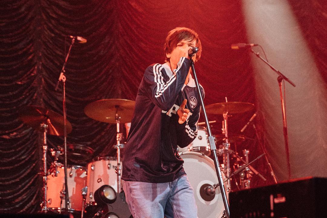 SonyMusicUK's tweet photo. ✨ @Louis_Tomlinson’s performance at #HitsLiveBirmingham lit up the arena https://t.co/oWtFudbS4m