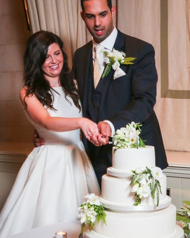 OrangerySettrin's tweet photo. Beautiful wedding cake made at the Helmsley Walled Garden patisserie #cuttingthecake #weddingcakesideas https://t.co/9ps684fVDU https://t.co/DQWw5cAppn