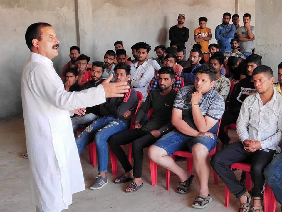 RamnagarUpdate's tweet image. Several youngsters joined #PanthersParty.