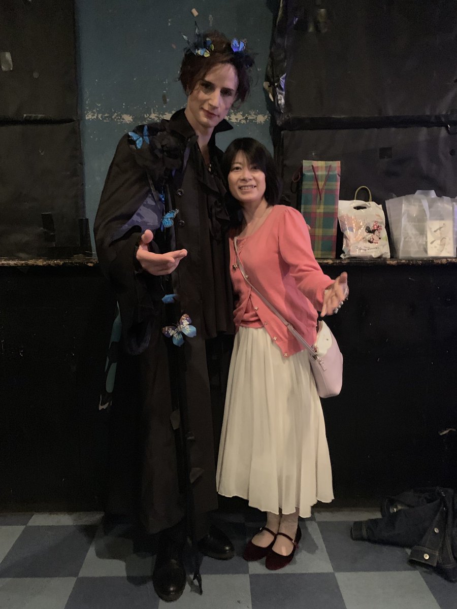 earthangel705's tweet photo. 今日の #BKLIVE K誕anniversaryliveということで、SPゲストに #ロマ君 とツインタワーのお2人❣️
ロマ君は、妖精界の王という事で、とても素敵な蝶🦋を伴って登場!
見た瞬間、かわいい❣️と叫んじゃいました!
可愛くもあり、カッコイイロマ君💖
LIVE後、沢山写真を撮ってくれました。
Merci Roma😊 https://t.co/dwvbTjhqxP