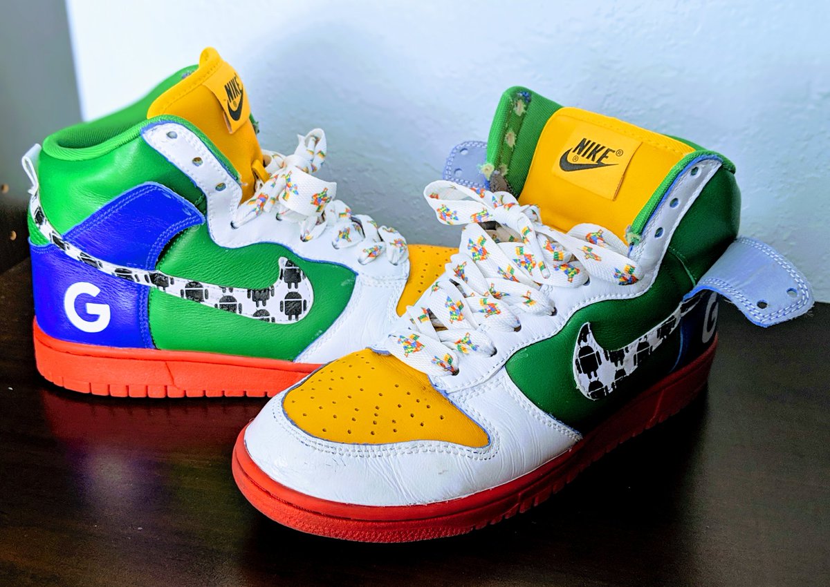 DoesitPew's tweet image. Brought my #io18 shoes back for #io19 with some added @GdGdallas flair.

 I mean, the shoelaces are just too perfect! 

One more clue on how to find me!