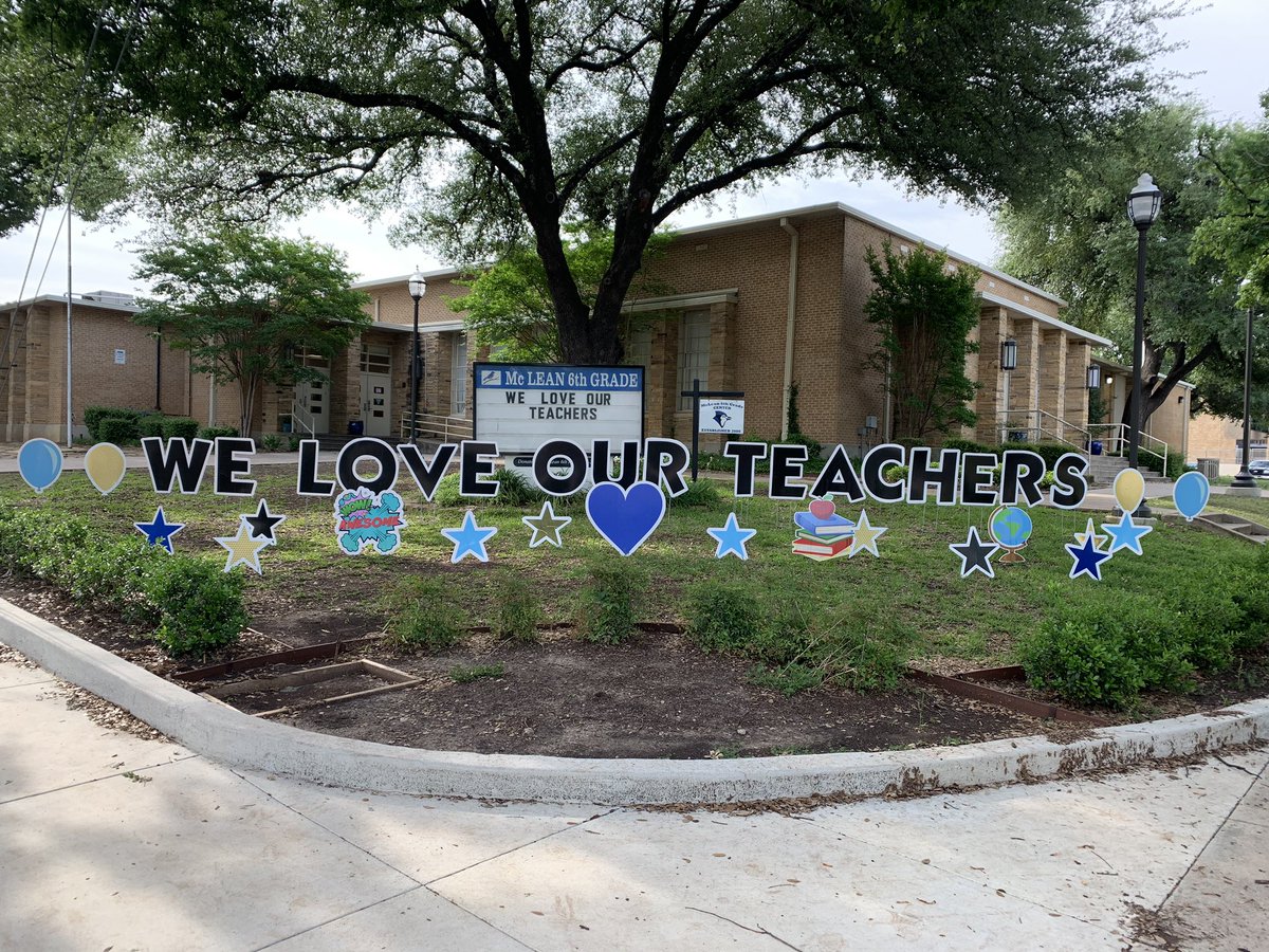 My favorite week of the year! Spoiling the people that take care of our kids 💙@Mc6BlueJays <a href="/InsideFWISD/">Inside FWISD</a> @JohnsonSteven42 <a href="/CherieW29183396/">Cherie Washington</a>