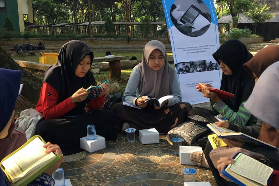 indoIQRA's tweet photo. [Muslim Professional Class] 
Suasana Tahsin Class di minggu ke-2 yang dilaksanakan oleh Ikatan Mahasiswa Muslim Bea &amp; Cukai 
bersama @indoiqra

#indoiqra
#NgajiBareng
#MuslimApp
#Millenials
#Hijrah
#Ngaji
#Tahsin
#Iqra
#Islam
#Muslim
#AlQuran
#Kekinian https://t.co/fwSnihvktN