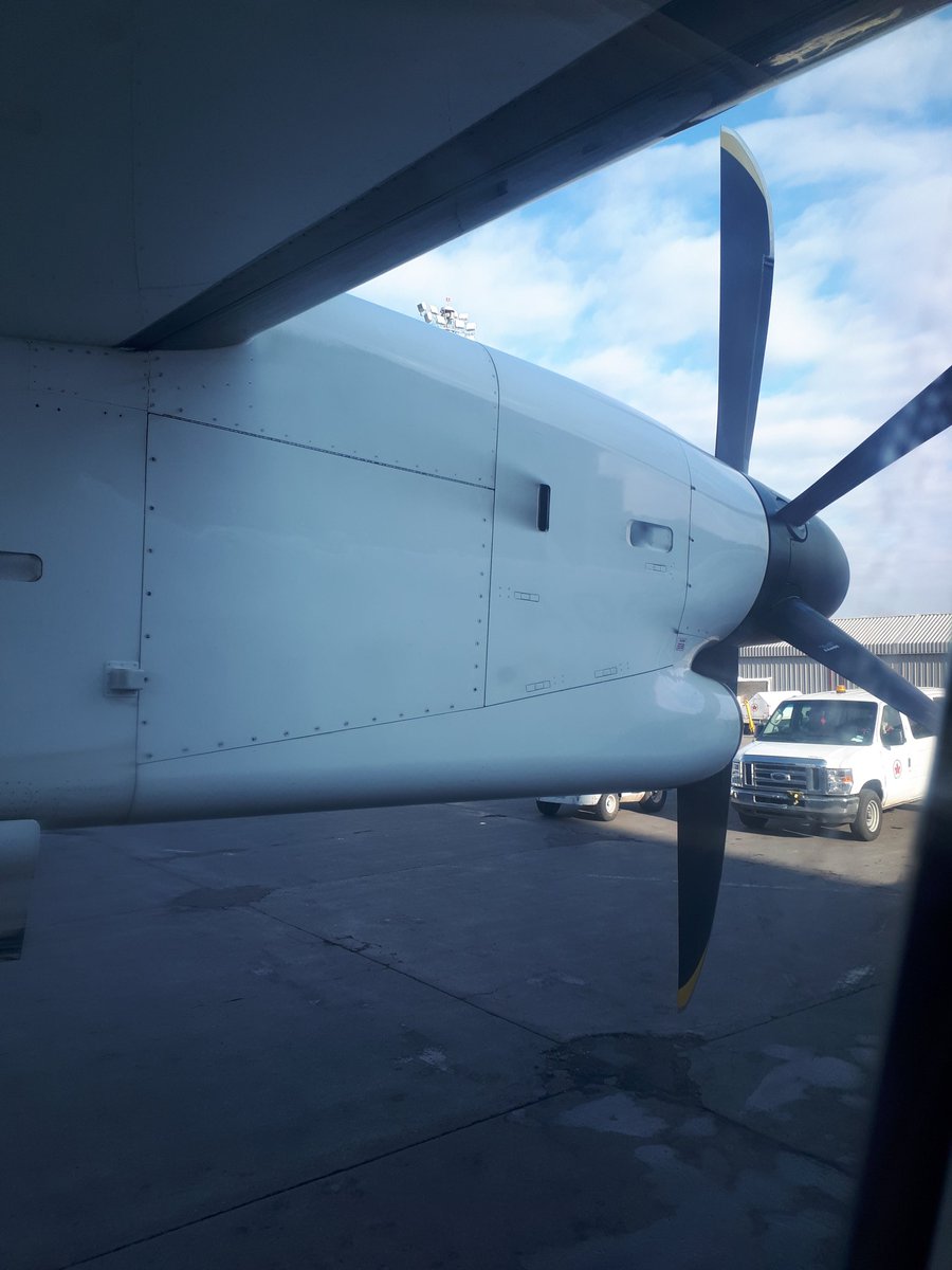 cumulojimbous's tweet image. Great day to fly ! @AirCanada @ski_thomas #yegwx #paspc ✈