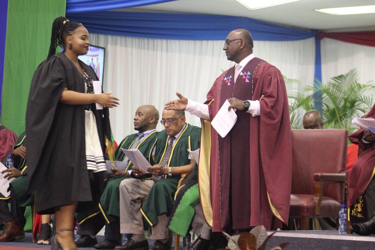 DUT_Tweets's tweet image. Durban Graduation, Day 1: Faculty of Engineering &amp;amp; the Built Environment. #dutgrad19 @RadioDUT @DUTAlumni