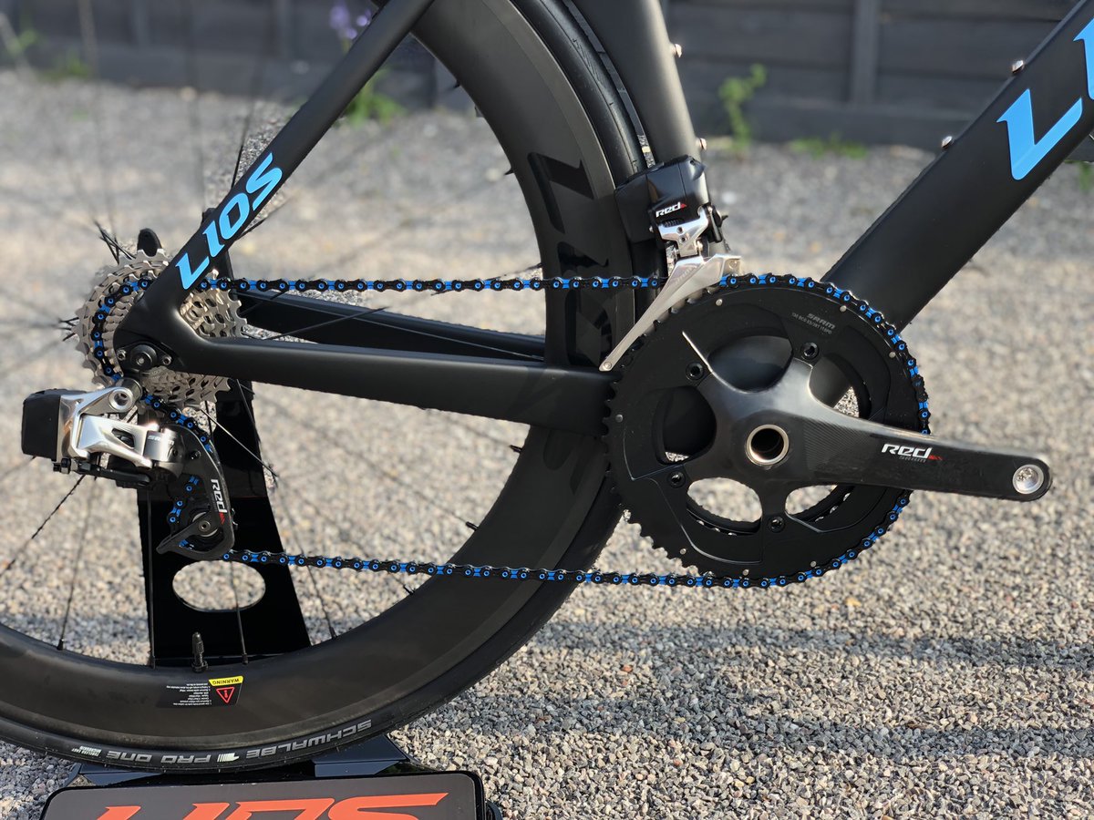 liosbikes's tweet photo. A very happy client with his new custom Exactor, as he beat his 10 mile TT personal best on his first outing on it‼️
—————
#rideinstyle #lios #liosbikes #custom #carbon #bikes #bike #roadbike #strength #mindset #mentalhealth #positivity #mentaltoughness #conditioning https://t.co/YH8doJEVlK