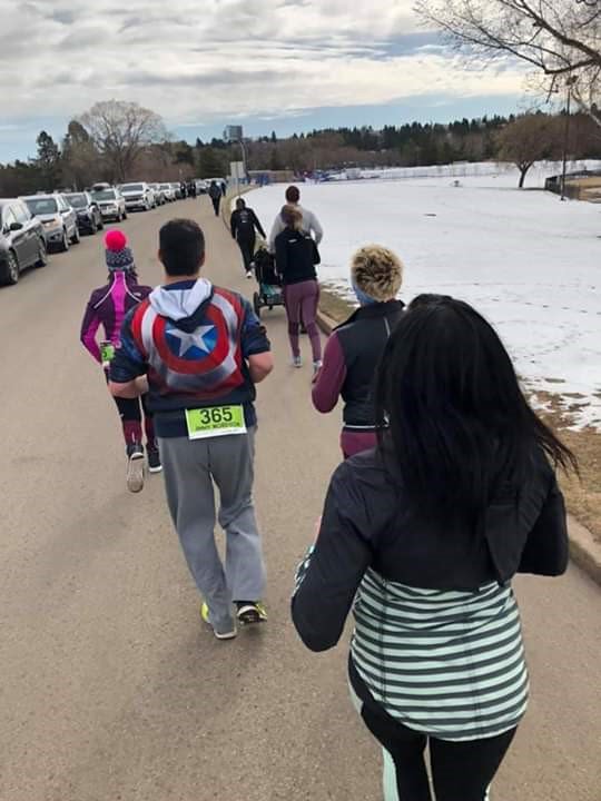 Jimmytheintern's tweet photo. Everyday I am thankful to have these three amazing friends there for me - @spcbear1 @take_roots and @MariaOrydzuk - The morning I felt trapped and didn't want to run. Then my #minitribe was there and gave me that extra push I needed.  I am lost without them. Hugs https://t.co/1qSU5cFeWF
