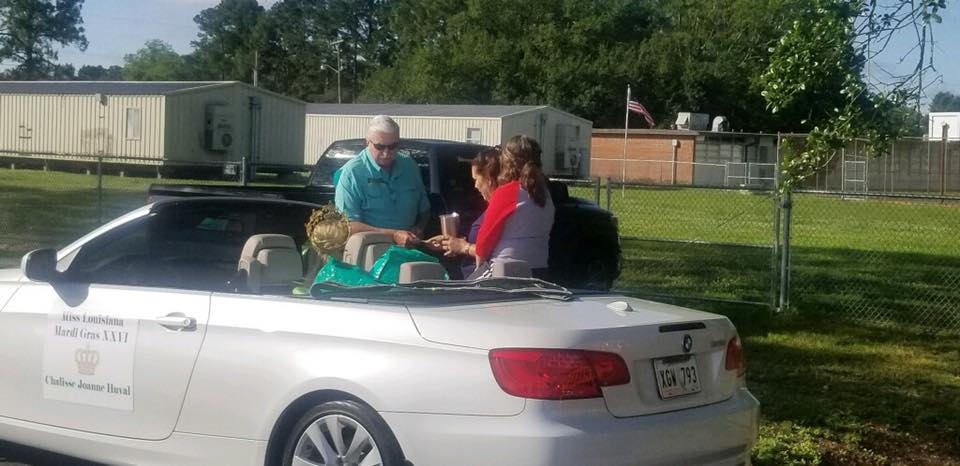 We met some incredible people at the Breaux Bridge Crawfish Festival! It’s amazing how many folks are tired of waiting for medical marijuana for their family members who are sick and need this important medicine. We just heard it’s going to be delayed. Again!