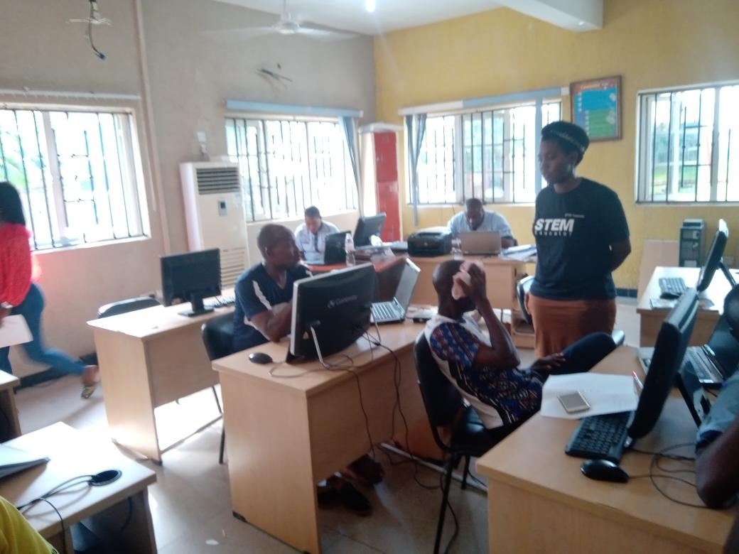dtwtutorialsng's tweet photo. At #dtwtutorials we continue to support #stem #education in #nigeria by training #stemteachers on the use of @PhETsims digital Labs in their classrooms.

The workshop is absolutely free, digitised your classroom today! Contact us! #edtech #oer #science https://t.co/kkPze99XPc