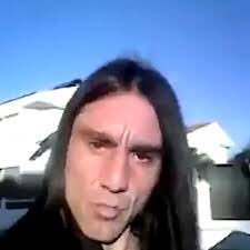 lyon_cookie's tweet photo. @salvameoficial Kiko parece el de la magia de mi melena https://t.co/FnOSebdPAA