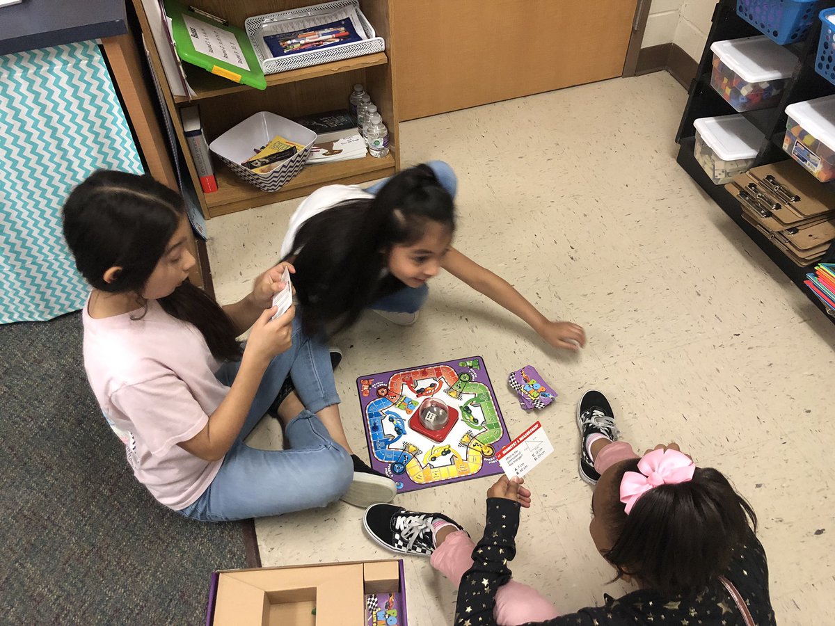 mulgrewinsecond's tweet photo. Reviewing math skills to get us ready for STAAR! #webbelem https://t.co/T3YSByUDvG