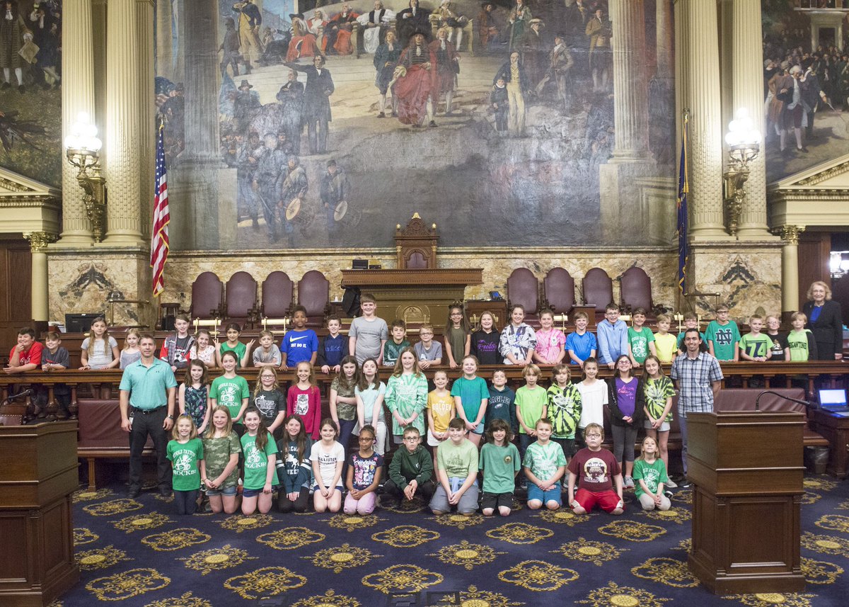 RepHelm's tweet image. These fourth-grade students from Middle Paxton Elementary School in Dauphin are enjoying their visit to our beautiful state Capitol today. This photo was taken on the #PAHouse floor.
