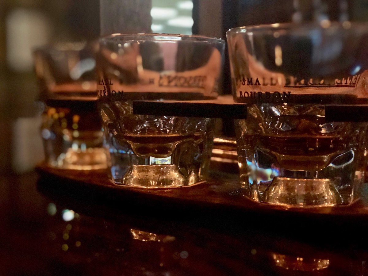MoreRealDistill's tweet image. We celebrated this weekend with a flight of bourbon. We tried the following: Maker’s 46, McKenna’s 10 Years, and Willet’s 10 year. Share with us your favorite and how you celebrated the weekend.