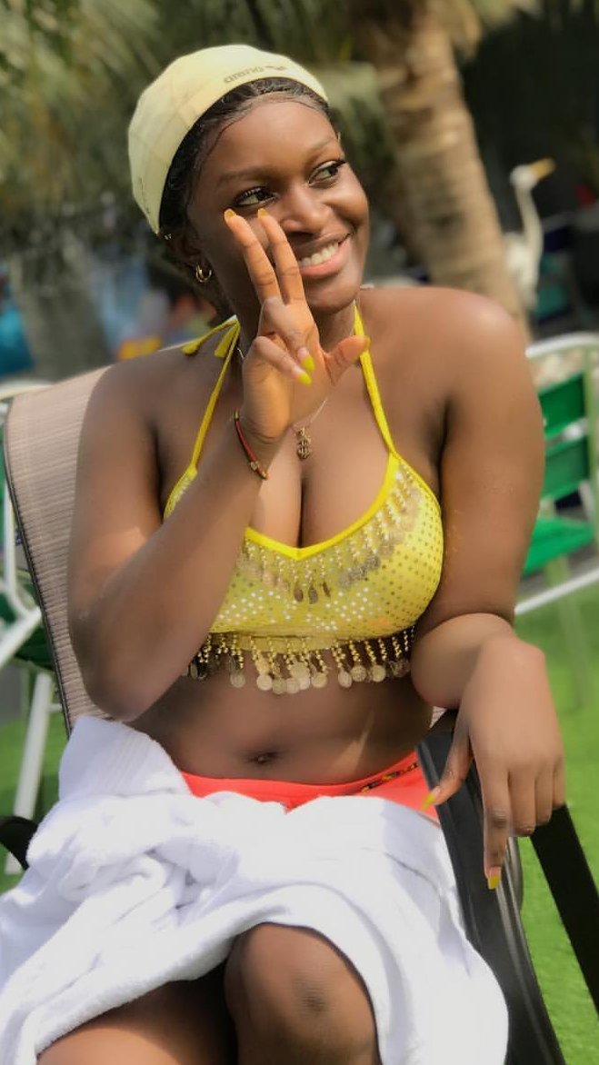 candy_chyna's tweet photo. Hi Twitter!!
Am new here 
*Someone show me around* Thanks!!! 
😚😚😊😘😍
#MondayMotivation #Ramadan 
        🙏 https://t.co/lThR16td5Q