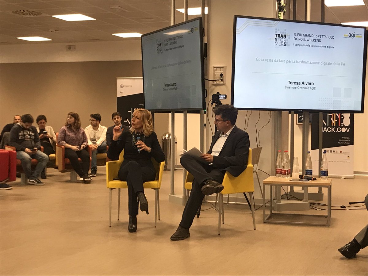 AgidGov's tweet image. #Transformers | #Innovare vuol dire puntare sulle buone idee, connettendo esperienze e caratteristiche dei territori in una crescita #inclusiva. Ridisegnare i processi attuando il principio #onceonly e coinvolgere cittadini e imprese.
@terealva2013 #AgID #digitaldays