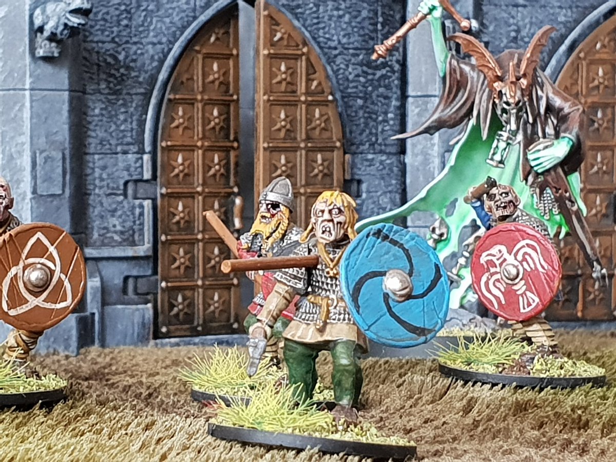 fridgethepirate's tweet photo. #Zombies #wargaming #braaaaains @Gripping_Beast https://t.co/VhlTD7wei9