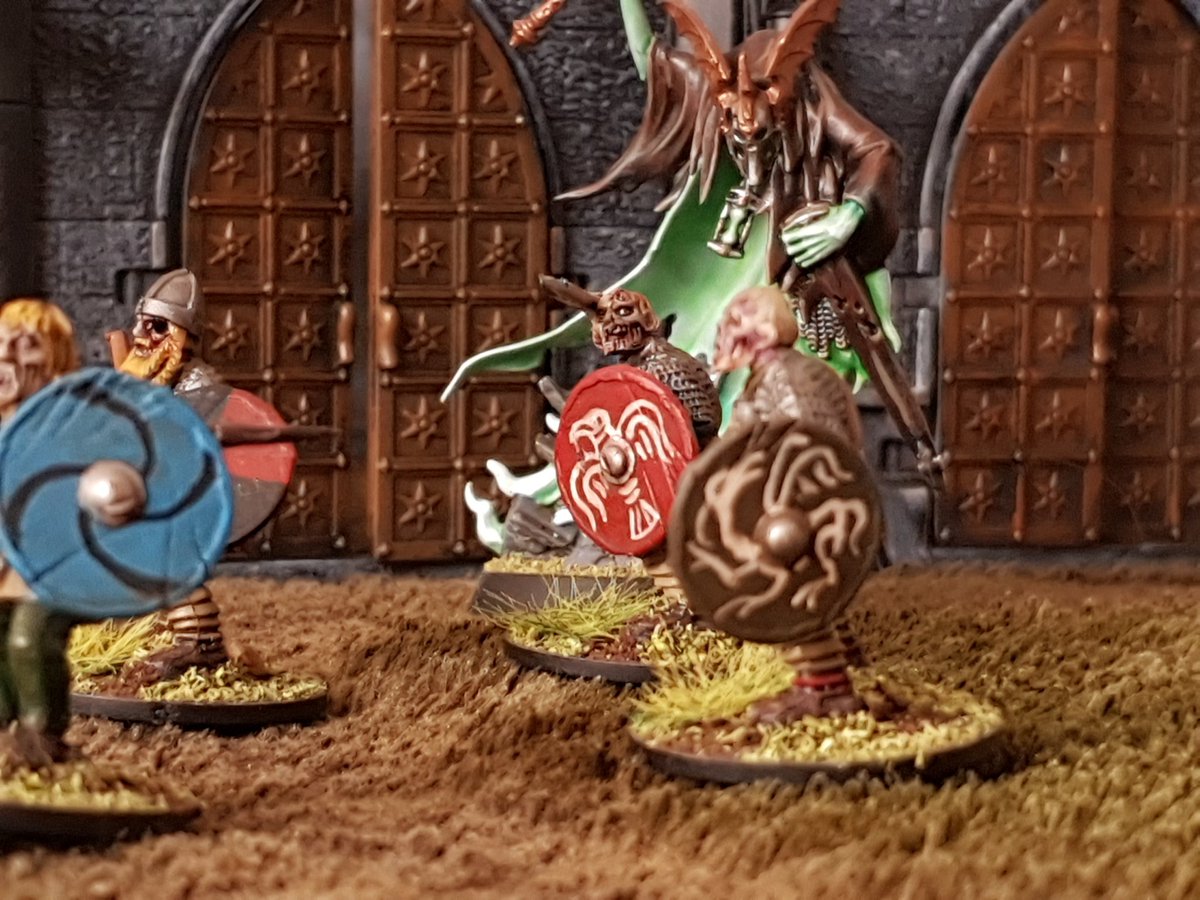 fridgethepirate's tweet photo. #Zombies #wargaming #braaaaains @Gripping_Beast https://t.co/VhlTD7wei9