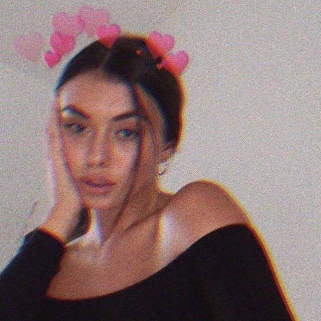 Wierzę z całego serduszka, że są tutaj osoby, które chciałby gdzieś wyjść, porobić coś ciekawego. Mogę zabrać nawet na randeczkę. 😋 Możemy też zwyczajnie popisać, wszystkie opcje możliwe!

❤️ - odzywam się raz dwa!
🔁 - większy zasięg, za co dziękuje od razu.