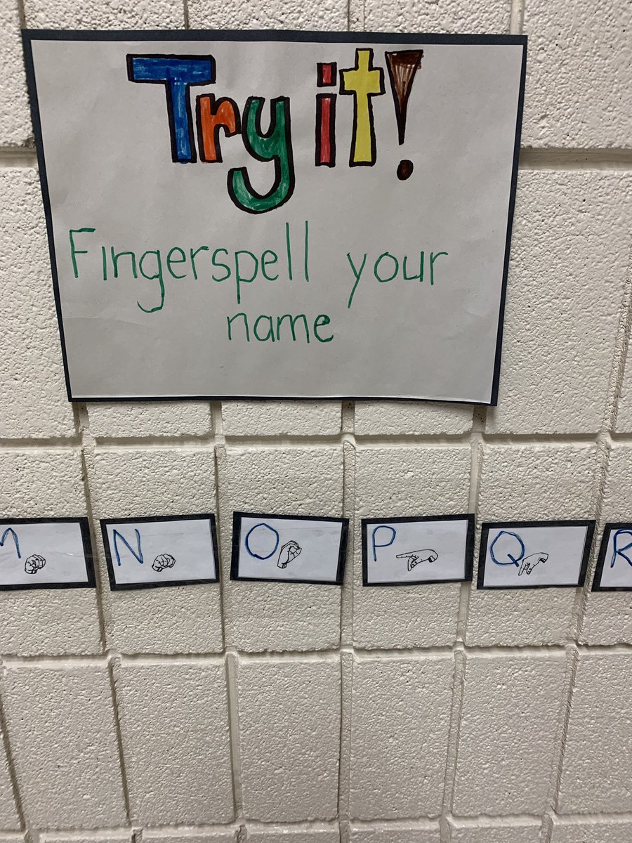Kinder_lynn's tweet image. Learning sign language in order to communicate with our classmate! #STMTCourtice#PVNCServes#Twitterbugs