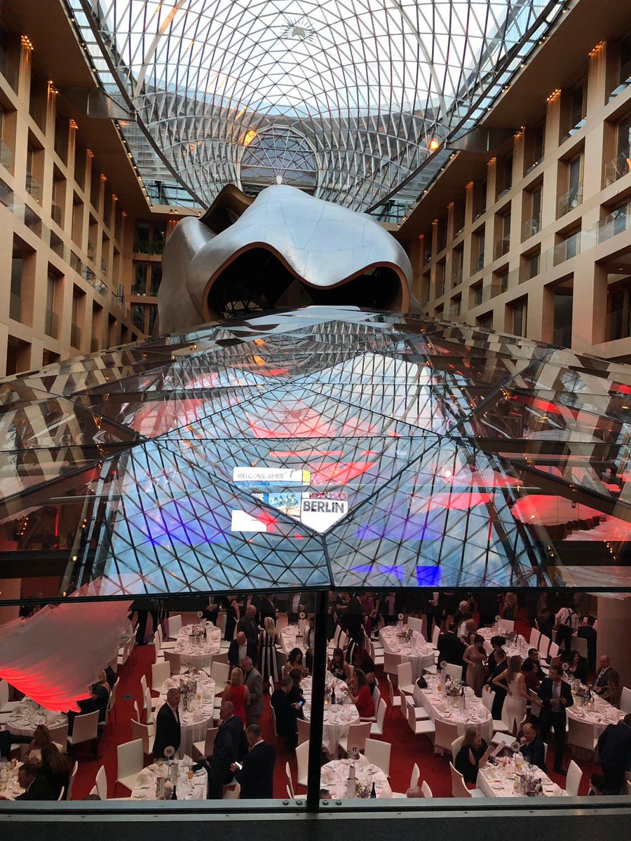 hannahpeaty89's tweet photo. On the way home after hosting a fantastic weekend at @HotelAdlon &amp; DZ Bank Berlin for @LookersGroup Excellence Awards. What a celebration for our colleagues who have achieved great things in 2018! #LookersAwardsBerlin https://t.co/osHMP8KNfJ