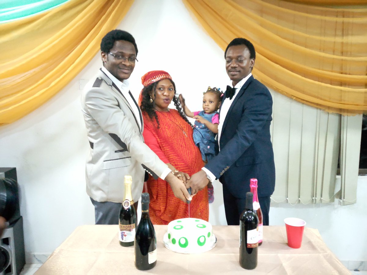 kodehauz's tweet photo. We code
We create solutions
We have fun
It was a collaborative dinner celebration
Celebrating Sigma milestone
Celebrating the pillars of KodeHauz @almaudoh @AkubueLawrence
#kodehauz #programmers #nigerianprogrammers #celebration https://t.co/VM89SFwkLE