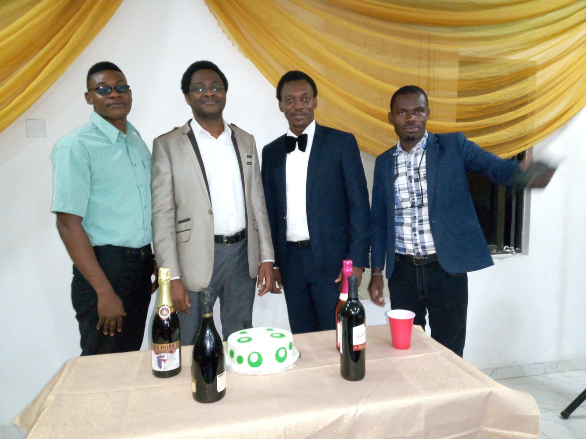 kodehauz's tweet photo. We code
We create solutions
We have fun
It was a collaborative dinner celebration
Celebrating Sigma milestone
Celebrating the pillars of KodeHauz @almaudoh @AkubueLawrence
#kodehauz #programmers #nigerianprogrammers #celebration https://t.co/VM89SFwkLE