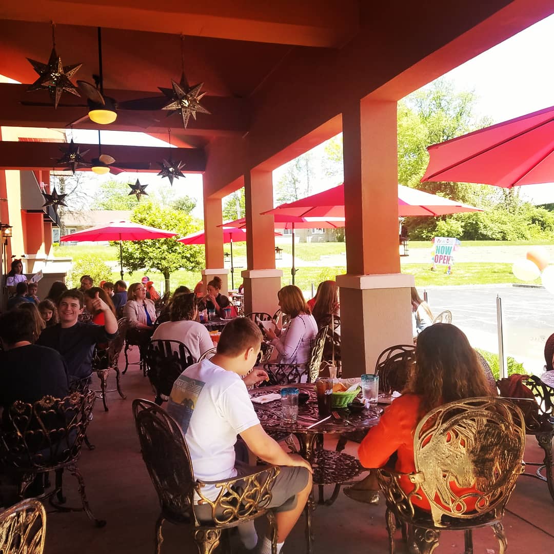 VIVAMASFOOD's tweet photo. We SURVIVED our 1st #CincodeMayo!😎🎉

THANK YOU to all our guest for joining us and living in the #MOMENT ! 

A special #GRACIAS to our entire crew...they all worked above and beyond!

See y'all soon...More sunny days are on the way!🍹🥘☀️

#LIVEMORE !  #VIVAMASFOOD  ! https://t.co/DfKvyNfjhZ