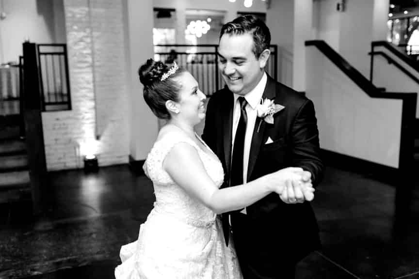 nbweddingguide's tweet photo. Meet our latest #featuredbride Samanthashe she shares the story of her magical day here! https://t.co/OTHfxe4UaL 

 @Kreuz Market Texas BBQ @nothingbundt @Vistaprint @MelangeBridal1 @menswearhouse @iheartazazie @sjnaustin @TrinityHallATX @MitchHallmark @completeaustin @marqueeatx https://t.co/djaJZA1ILR