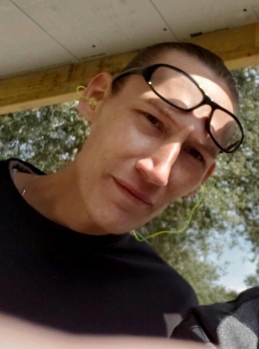 View image on Twitter