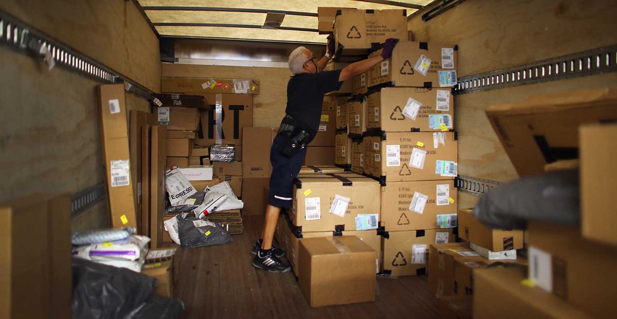 #Robots Edge Closer to Unloading Trucks in Amazon-Era Milestone ow.ly/9F5S50u0oxA via <a href="/IndustryWeek/">IndustryWeek</a>