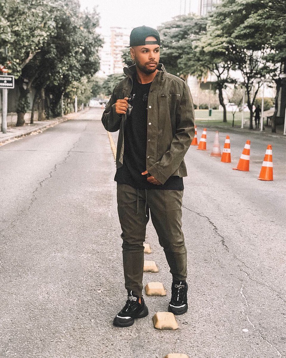 _faeco's tweet photo. Uma pausa pra me ajeitar e mostrar meu look ☺️🍃 by @johnjohndenim #itboy_ #lookboy #fashionboy #fashionstyle #lookmenstyle #boysfashionistas #garotodegrife #modaparameninos #fashionismoman #garotosnamoda #modaparahomens #thestreetmenstyle #garotosantenados https://t.co/xFTB9ttqtm