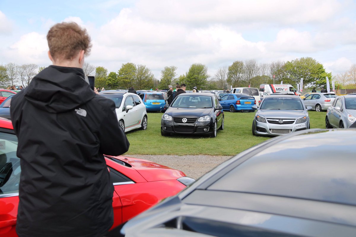 Richardesty's tweet photo. Me and @olihardesty had a great day at @CadwellPark’s #ModifiedLive today.
Ollie’s Golf looked a treat on the Lincs Bomb Squad Car Club Stand. 👌🏼
Great to see him taking pride in his car. 👍🏼 https://t.co/7DrbuoSJim