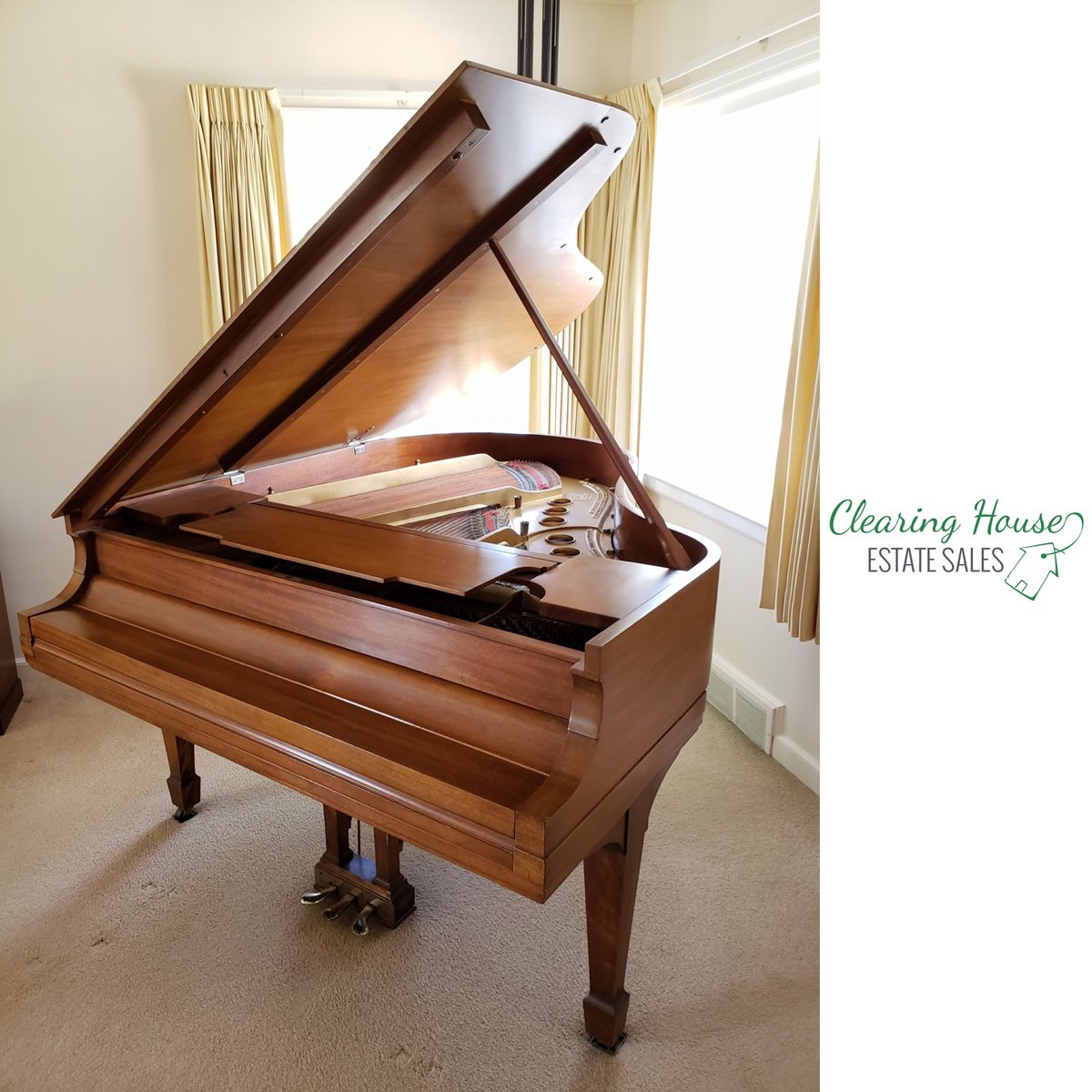 CHESAuctions's tweet photo. 1916 Steinway &amp; Sons Model M Piano CLOSING TONIGHT - Visit https://t.co/637d5aEk38 to bid! https://t.co/kxguvqwNnk
