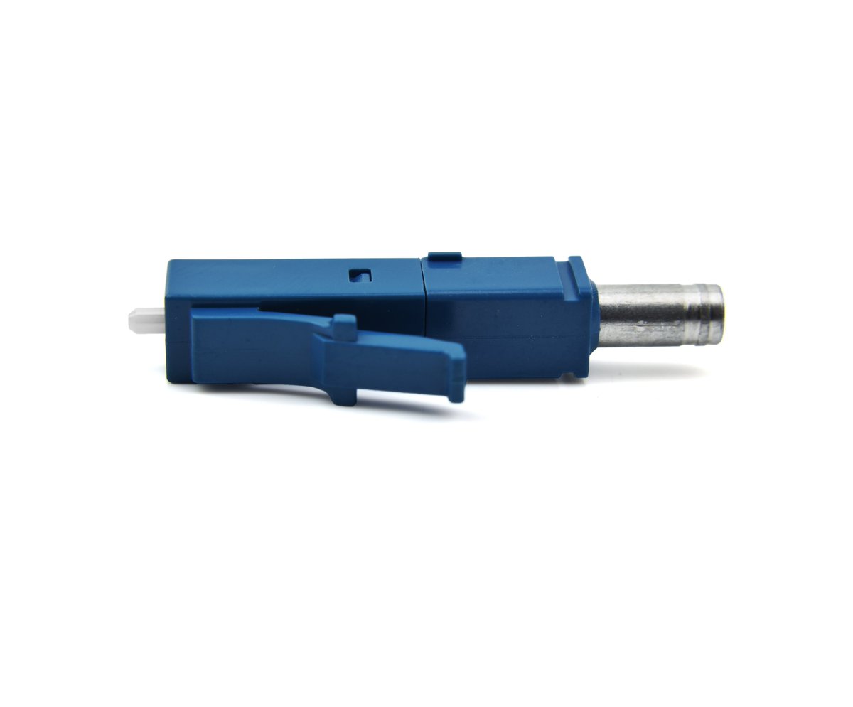 PFPFiber's tweet image. The LC Connector uses a 1.25 mm ferrule, half the size of the ST. It is a standard ceramic Ferrule connector that has good performance and is highly favored for singlemode.#Connectors #FastCommunication