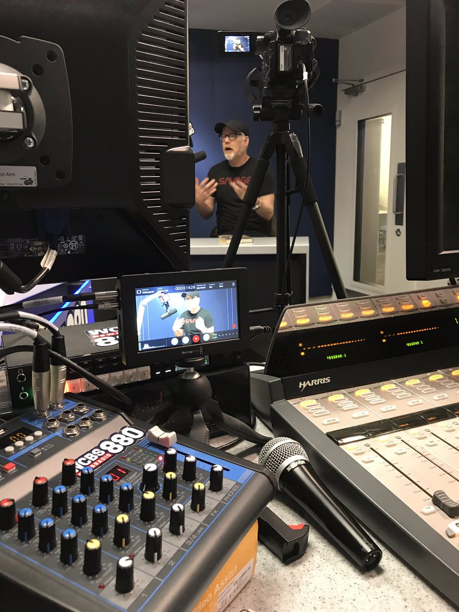 lisatbooks's tweet image. Just wrapped up an #authortalks taping with @donttrythis His interview with @WayneCabot  coming soon! #everytoolsahammer