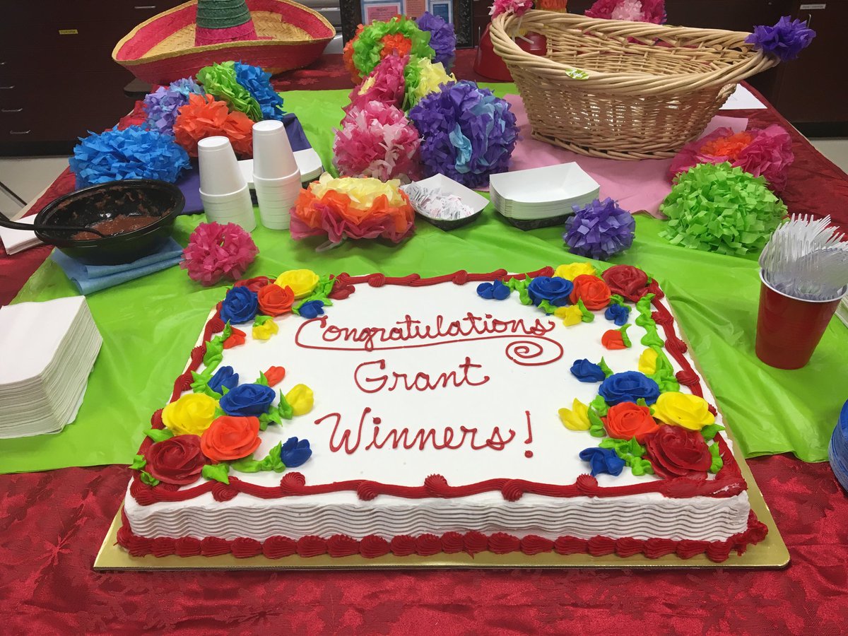 ShaferTweets's tweet photo. Shafer Elementary celebrates receiving our 3 Katy ISD Grants!  Way to go Silver Knights! #fpseuknights https://t.co/LTSHZYoCOm