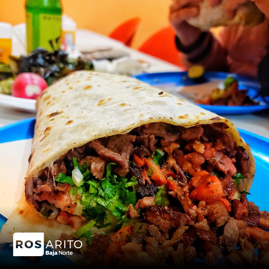 Vía ¿Con quién te comerías este burrito carguero? 🤤 Rosarito