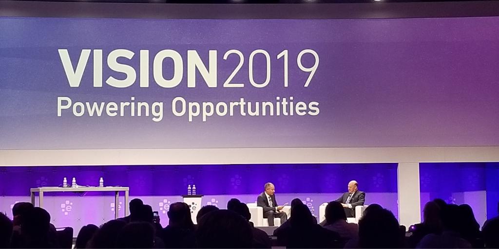 ExperianCredit's tweet photo. Gary D. Cohn, Former Director of the U.S. National Economic Council, weighed in on the domestic and global economy, policy issues, economic factors and the responsibility of financial institutions at Monday's opening keynote at #ExperianVision. https://t.co/7yP7wCopU0