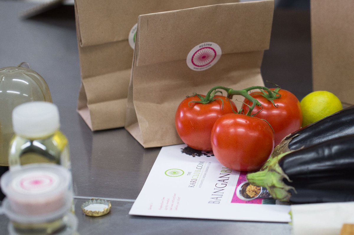 Cooking together is a great way to unplug and spend time with those you love. We supply everything ready measured with easy to follow instructions so you can focus on making #goodmoodfood, like this month's vegetarian aubergine crush
#brighton thekariclub.com/the-box/?utm_s…