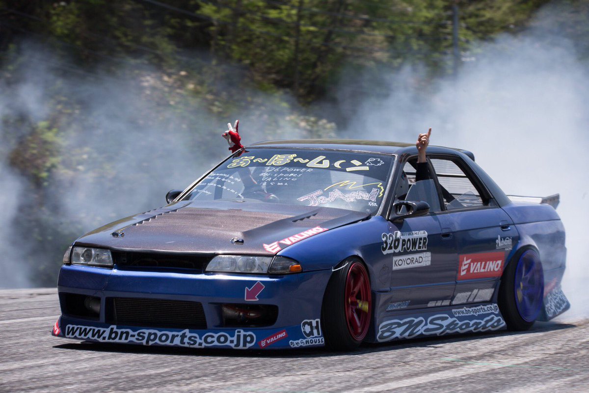 Valino Tires ヴァリノタイヤ 公式 チームあーぼームーン リーダー佐津川さん ドリドレ走 T Co Tpoyrumqo6 Twitter